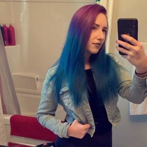 Meet your Posher, April